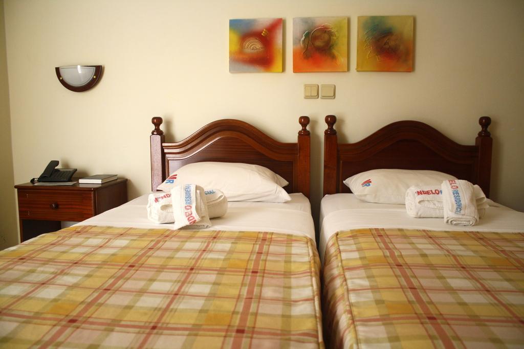Bed and Breakfast Mindelo Residencial Habitación foto